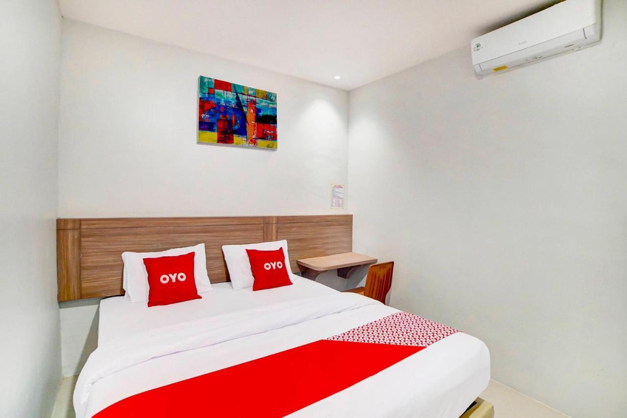 OYO 91211 Mega Comfort Guest House Medan Extérieur photo