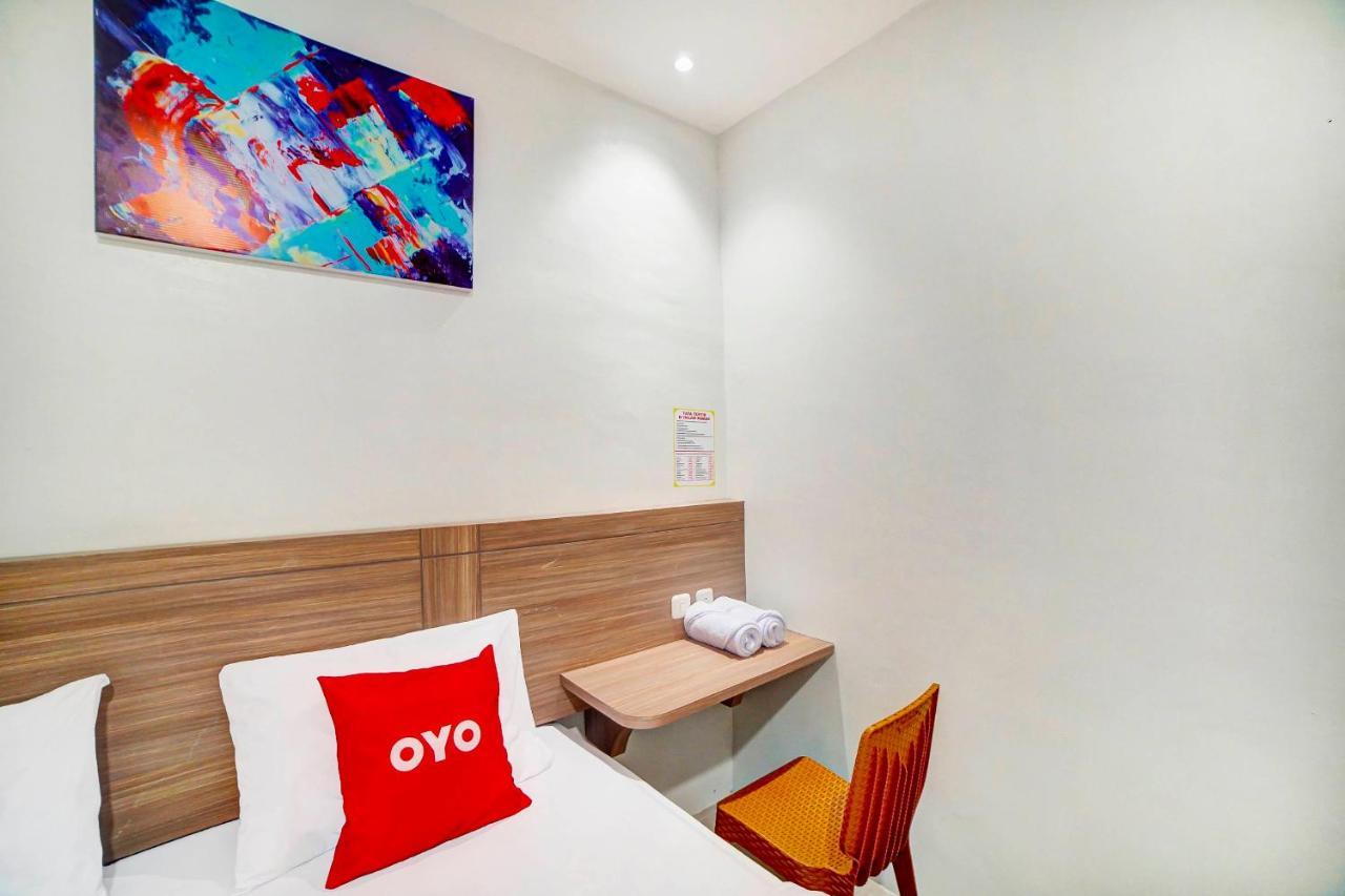 OYO 91211 Mega Comfort Guest House Medan Extérieur photo