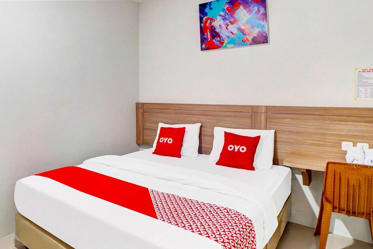 OYO 91211 Mega Comfort Guest House Medan Extérieur photo